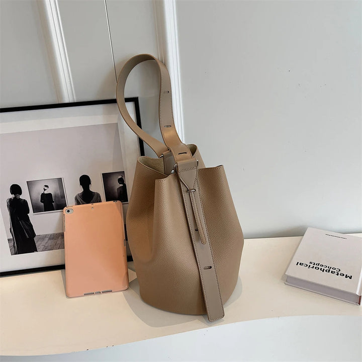 Nakoo™  Elegant Bøtteformet Taske