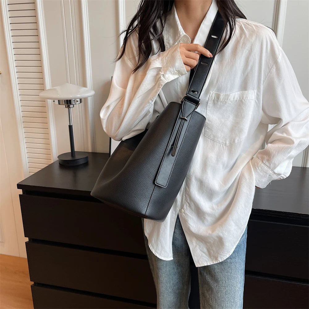 Nakoo™  Elegant Bøtteformet Taske